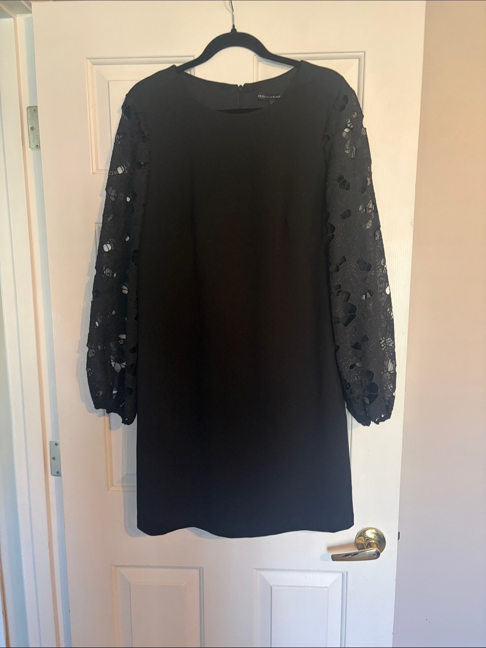 White House Black Market Black Lace-Sleeve Long-Sleeve Shift Dress